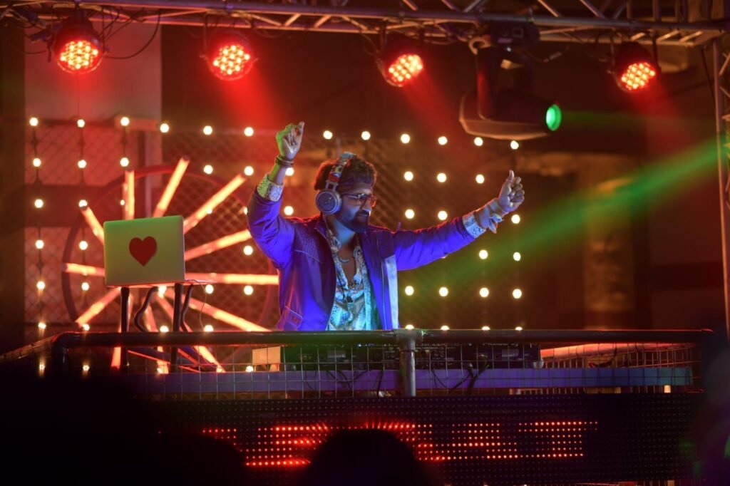 Vicky Kaushal plays DJ Mohabbat in Anurag Kashyap’s Almost Pyaar with DJ Mohabbat! 2 WhatsApp Image 2023 01 29 at 1.43.05 PM 1
