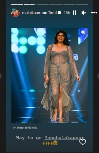 Anshula Kapoor: As his sister Anshula enters the stage, Arjun Kapoor turns to cheer her on and says, "I hope your mom is smiling." 2 anshula