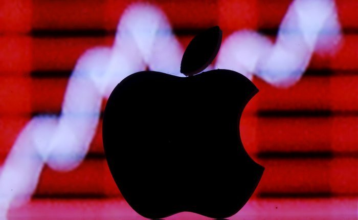 In June, Apple will release mixed reality headgear. 1 Apple