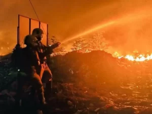 Lockdown-Like Situation In "Gas Chamber" Kochi After Waste Plant Fire