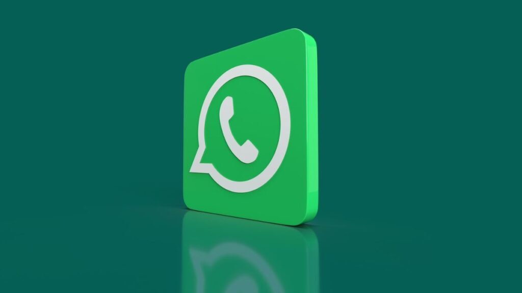 On Android tablets, WhatsApp is testing a new side-by-side view feature. 1 whatsapp voice note transcription1682836357939