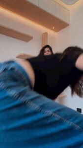 SaveInsta.App-3083635692038062893_349922303-poster